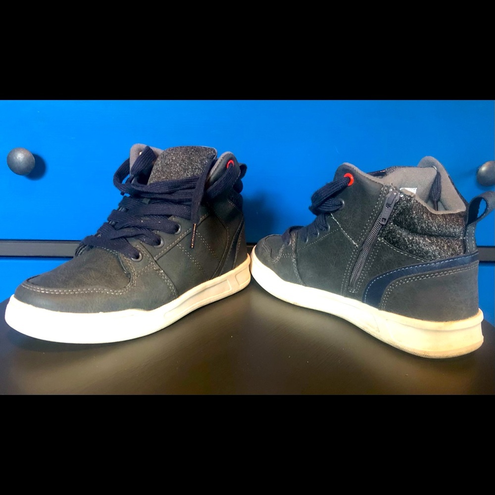 Art Class (Target Brand) Boys high tops.